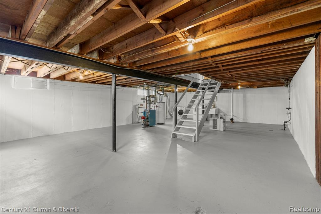 2269 S Circle Drive, Ann Arbor, MI 48103 — Photo 18
