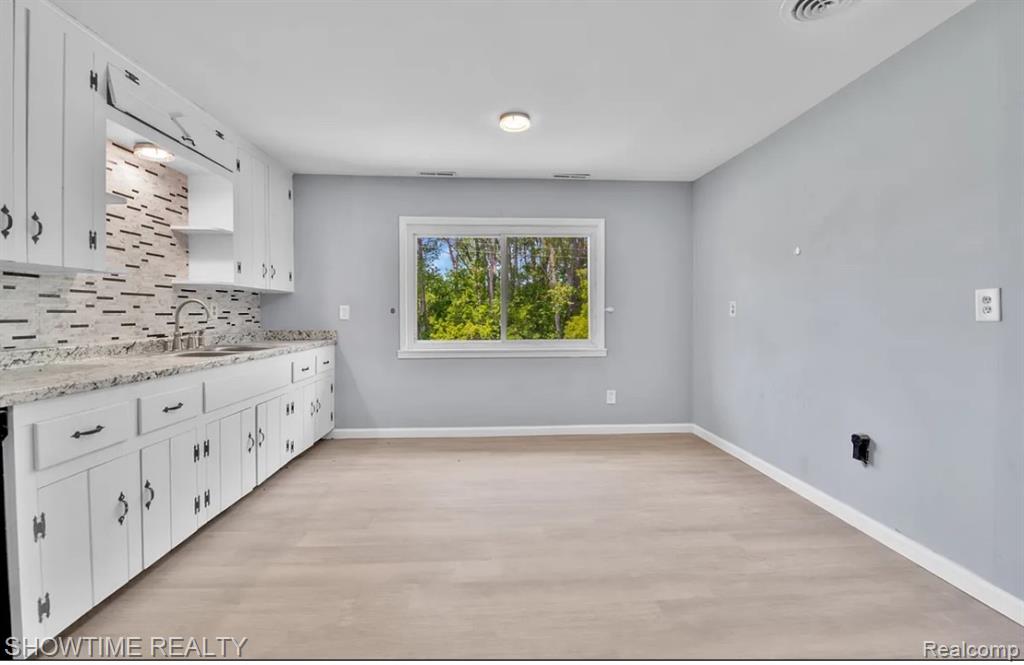 652 N Blacks Corners Road, Imlay City, MI 48444 — Photo 9