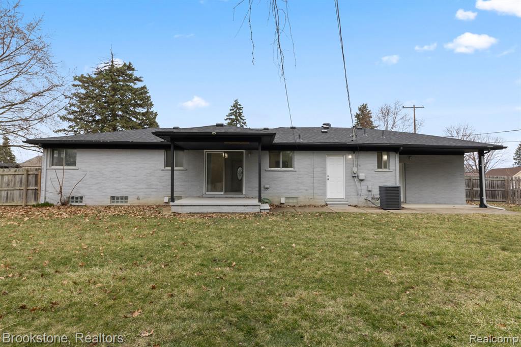 41920 MAROLD Drive, Sterling Heights, MI 48314 — Photo 7