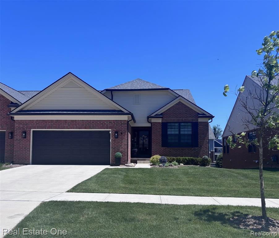 55769 Oak Pointe Drive, Shelby Twp, MI 48315