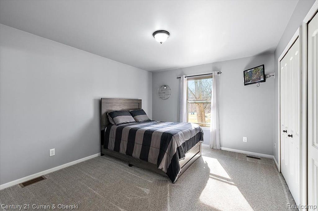 4574 CLIFFORD Road, Brighton, MI 48116 — Photo 33