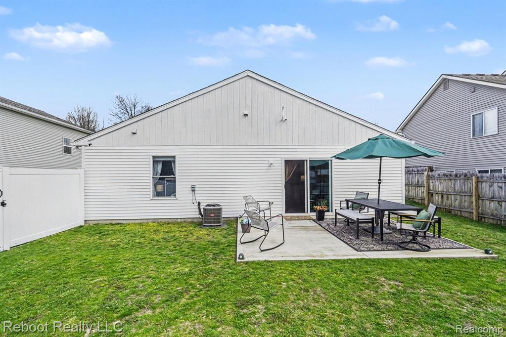 813 Partridge Court, Holly, MI 48442 — Photo 17