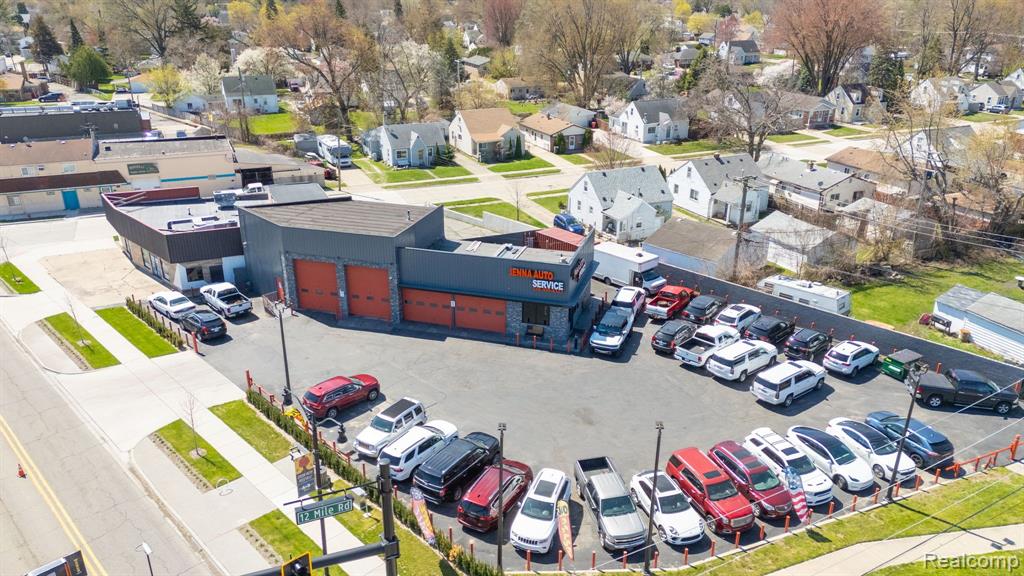 939 E Fulton Street, Grand Rapids, MI, 49503