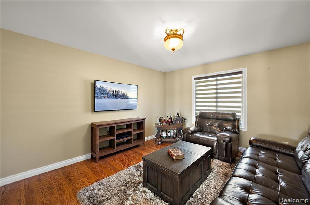 49931 Shelby Creek Drive, Utica, MI 48317 — Photo 18