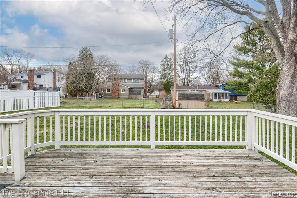 418 Windmill Point Drive, Flushing, MI 48433 — Photo 6
