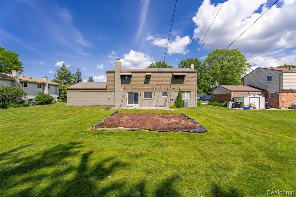 6780 Lee Crest Drive, West Bloomfield, MI — Photo 62