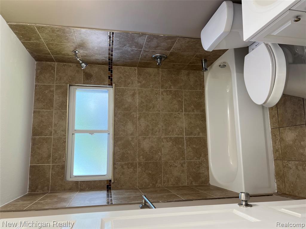 7431 Anna Avenue, Warren, MI 48092 — Photo 9
