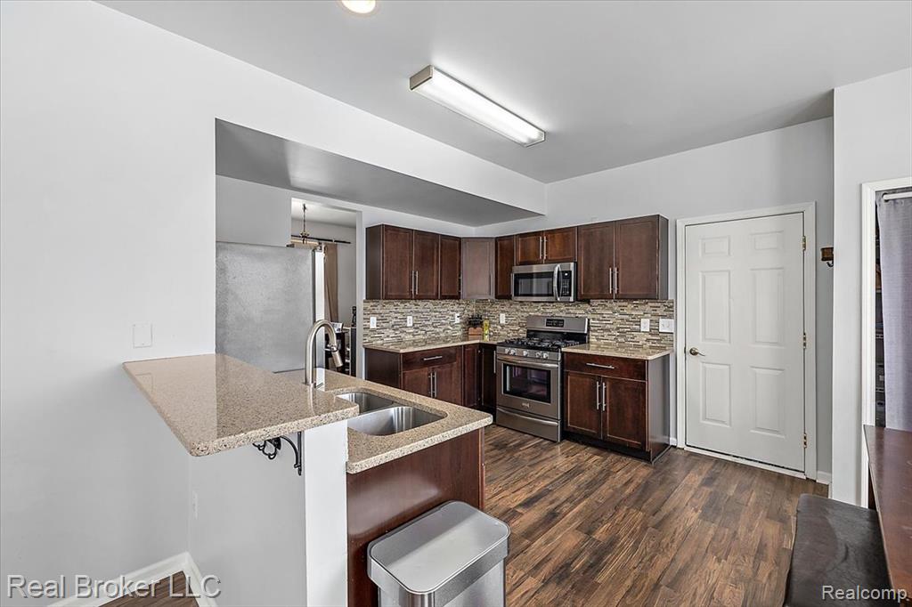 3059 Bridgefield Drive, Ann Arbor, MI 48108 — Photo 9