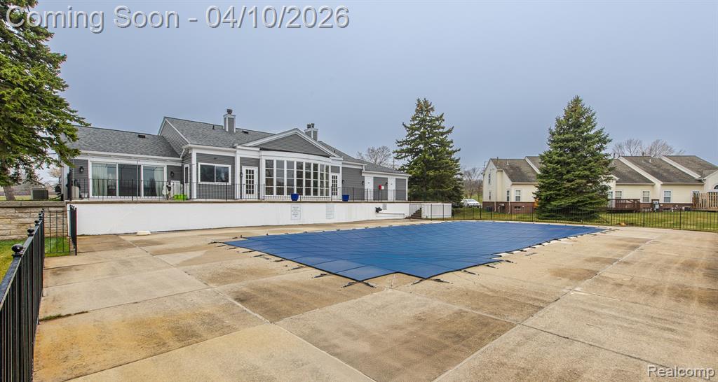 2669 Williamsburg Circle, Auburn Hills, MI 48326 — Photo 39