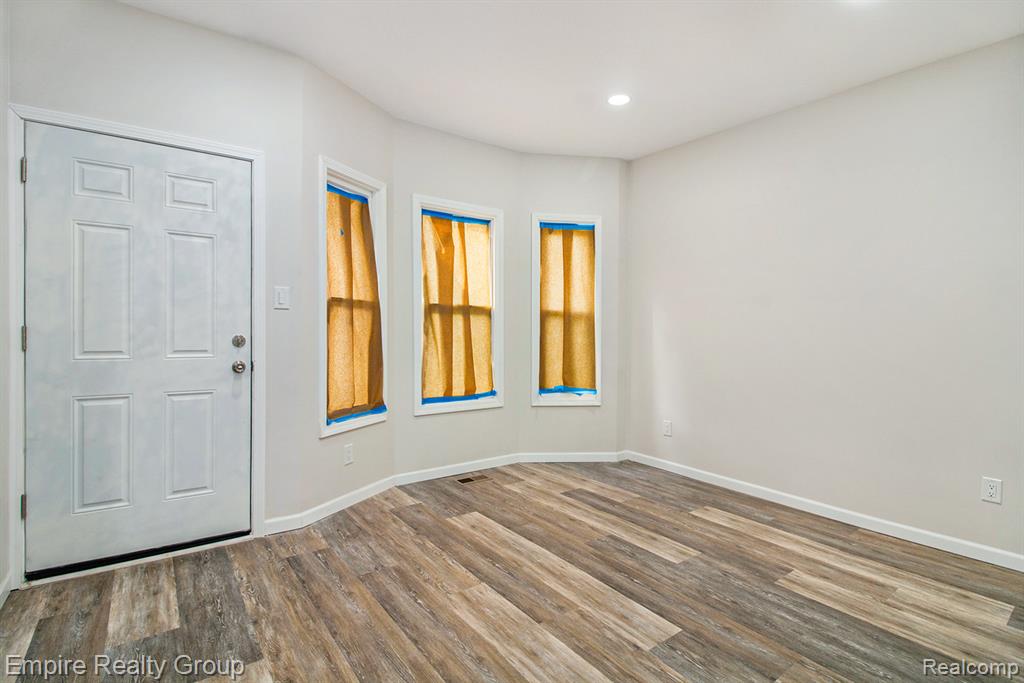 8366 Navy Street, Detroit, MI 48209 — Photo 4