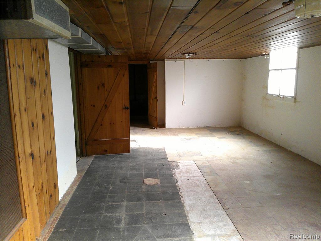 219 Washington Street, Vassar, MI 48768 — Photo 19
