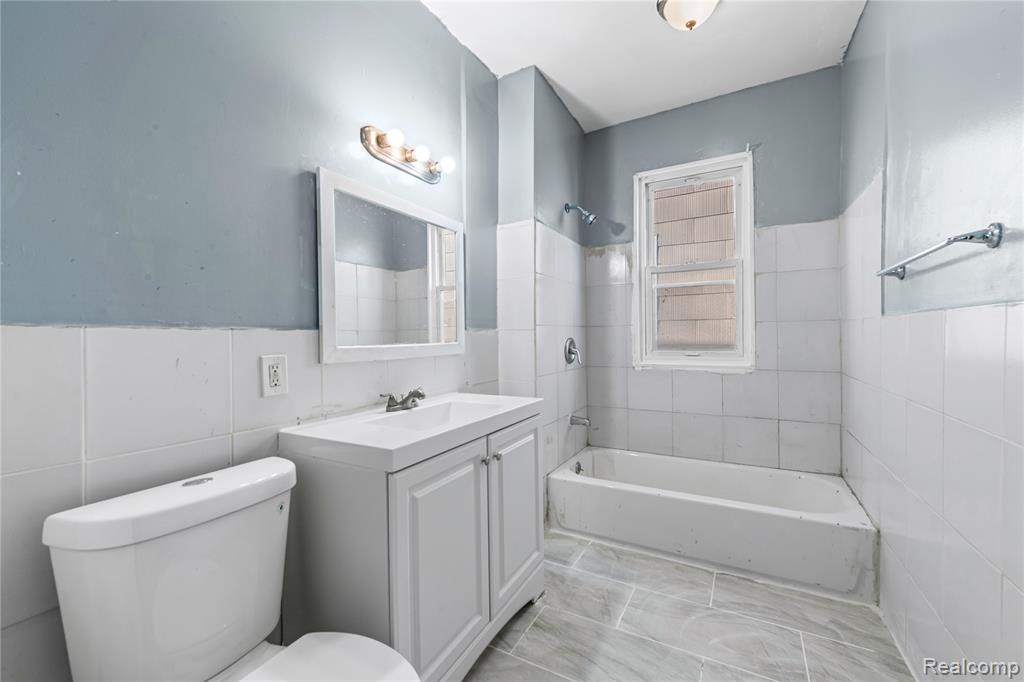 2657 Botsford Street, Hamtramck, MI 48212 — Photo 15