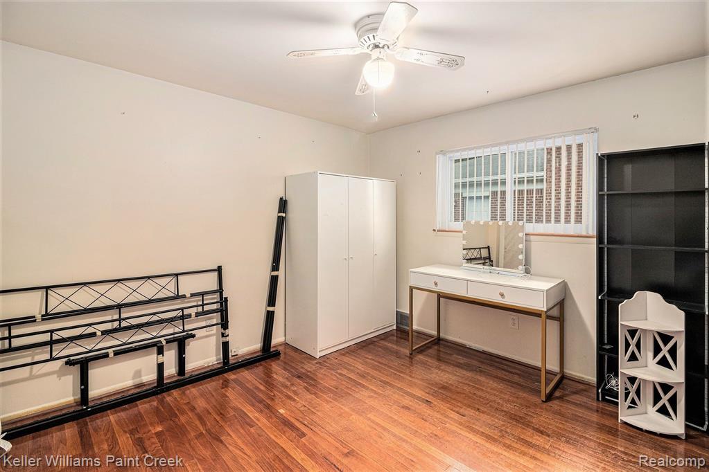 8160 Busch Street, Center Line, MI 48015 — Photo 15