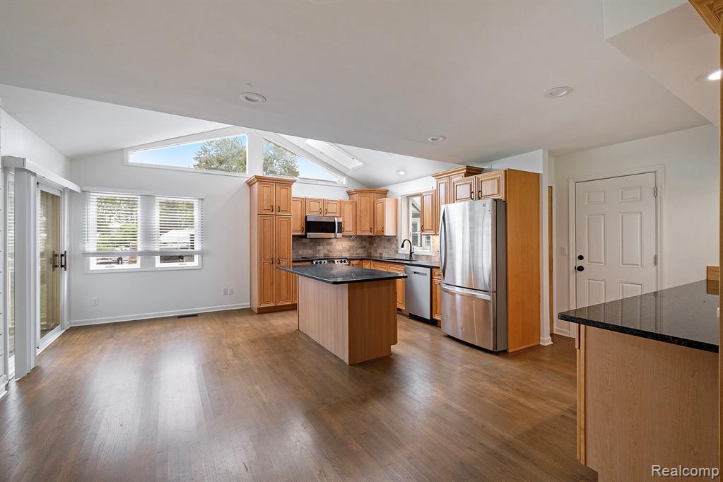 12147 Torrey Road, Fenton, MI 48430 — Photo 3