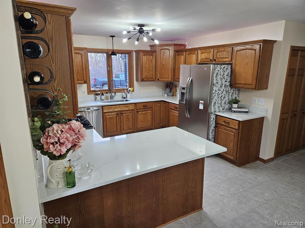 3239 HILLVIEW Drive, Metamora, MI 48455 — Photo 3
