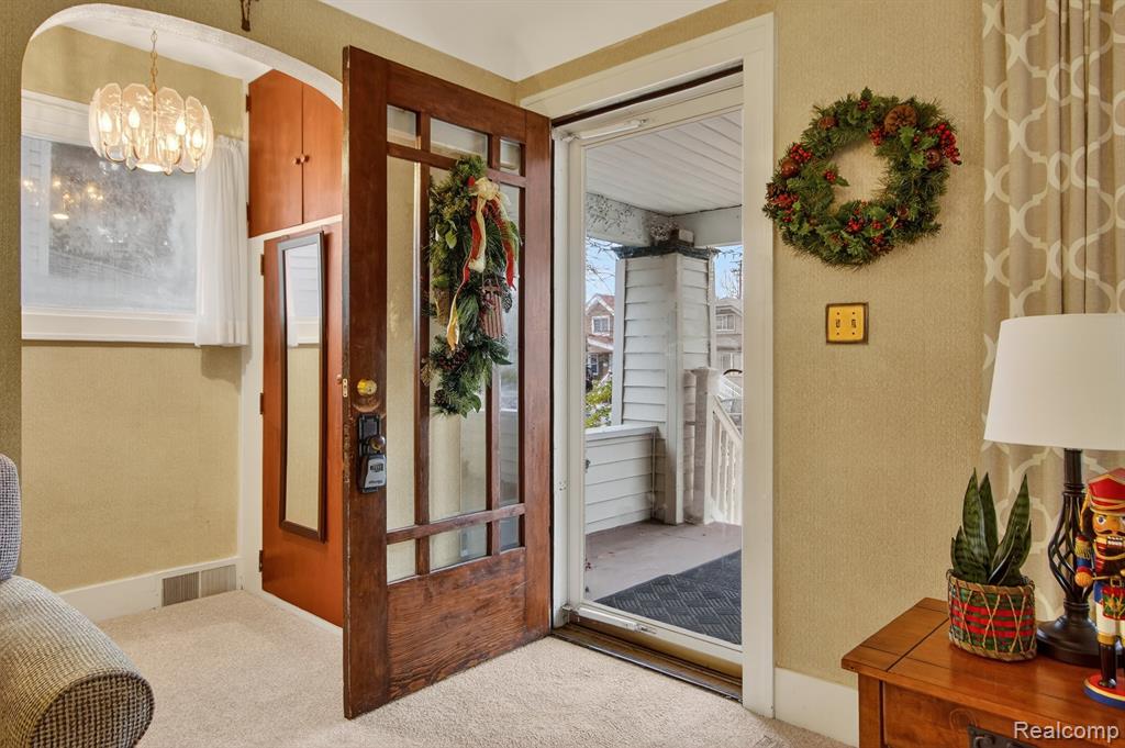 447 Maple Street, Wyandotte, MI 48192 — Photo 10