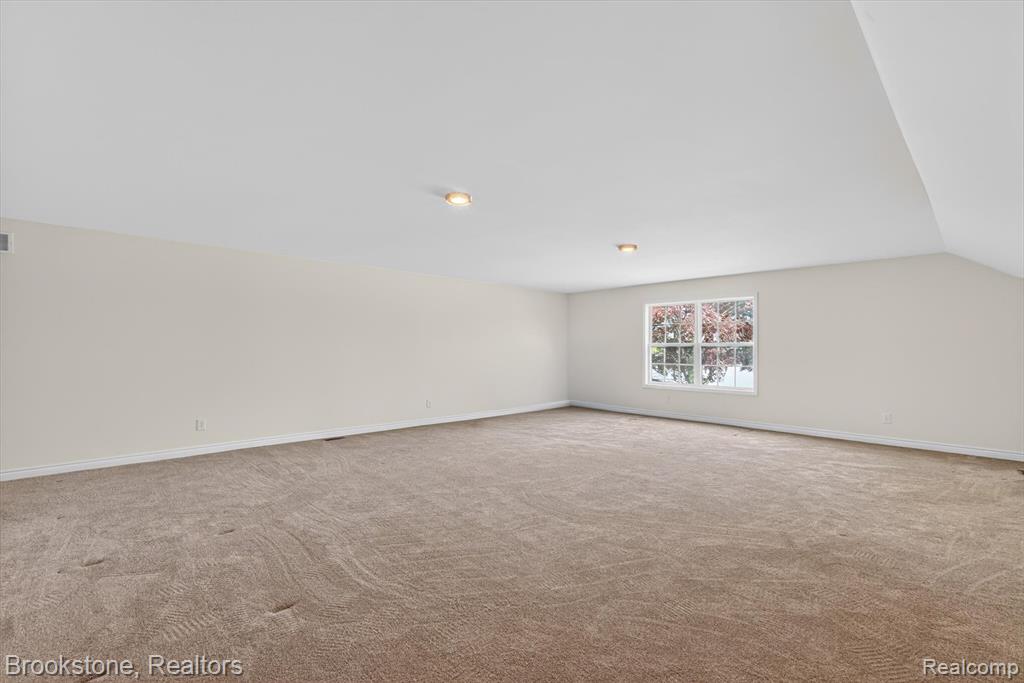3695 Lotus Drive, Waterford, MI 48329 — Photo 31