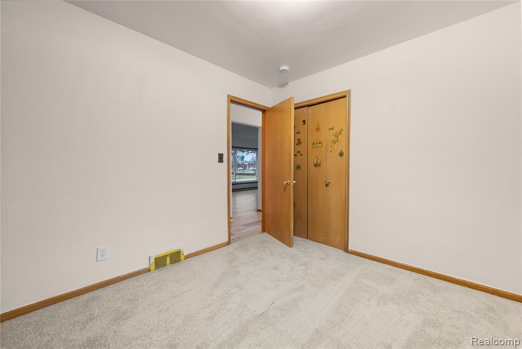 28876 Palm Beach Drive, Warren, MI 48093 — Photo 22