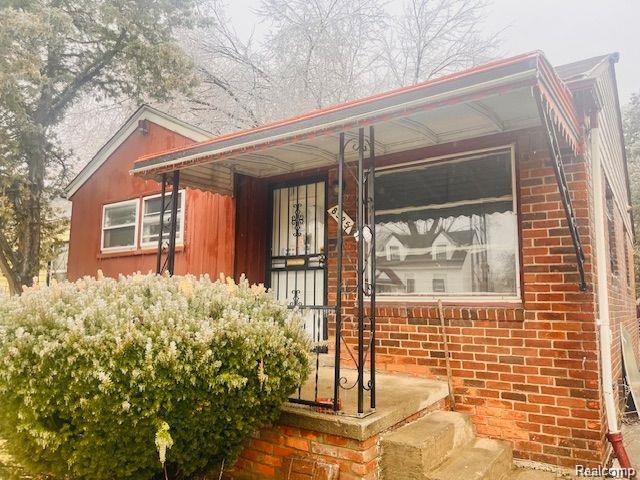 3294 Huggins Avenue, Flint, MI, 48506