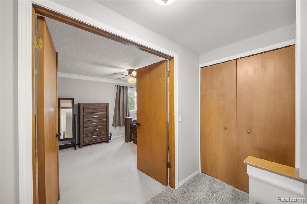 46073 Hollowoode Lane, Macomb, MI 48044 — Photo 20