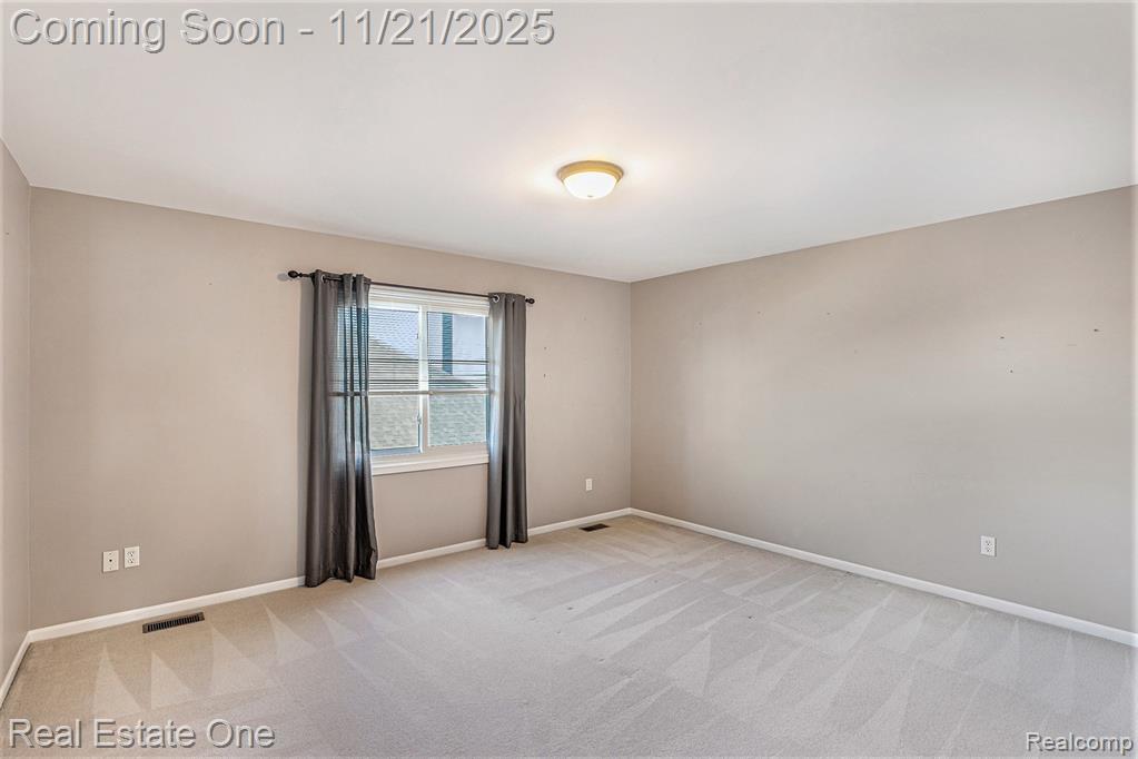 48082 Prestwyck Drive, Macomb, MI 48044 — Photo 24
