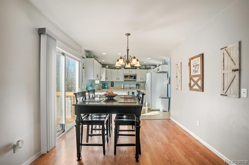 5124 HICKORY Trail, Grand Blanc, MI 48439 — Photo 11