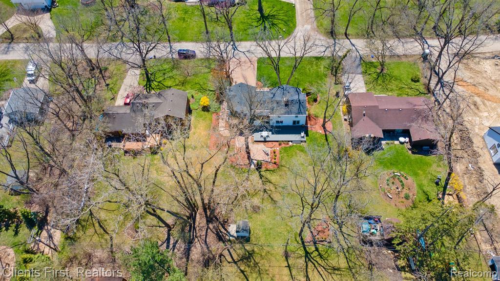 9350 BYROMAR Lane, Grosse Ile, MI 48138 — Photo 44