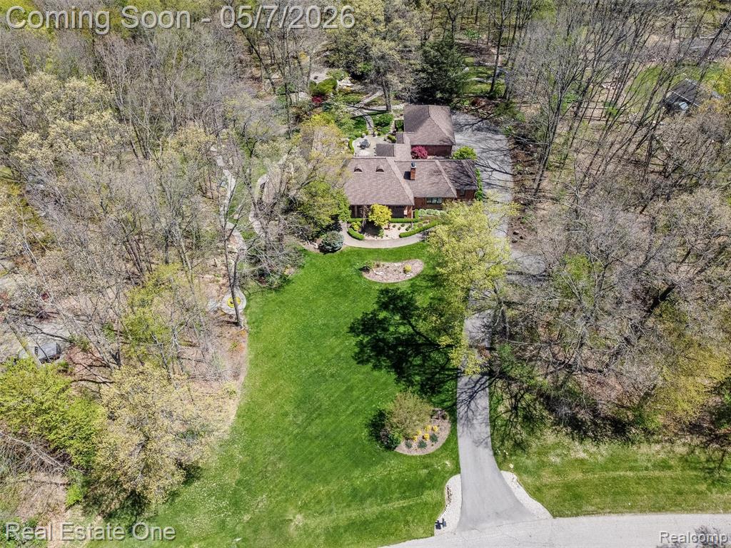 785 Old Milford Farms, Milford, MI 48381 — Photo 3