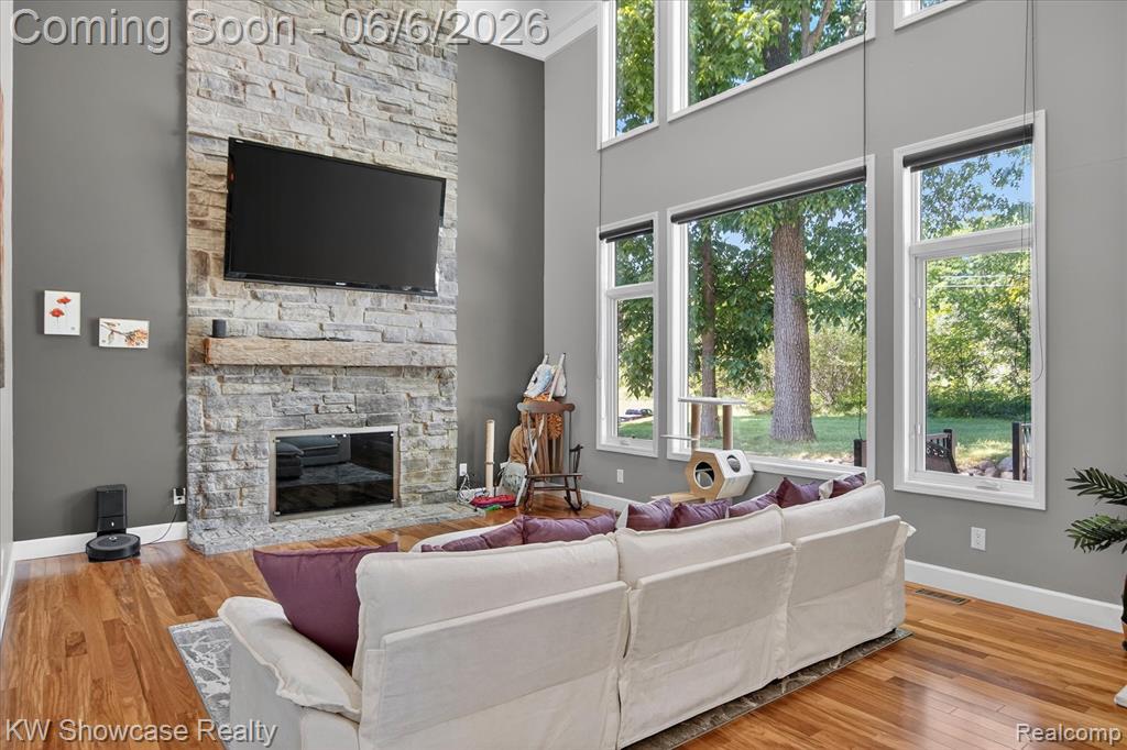 6220 Whispering Meadows Drive, White Lake, MI 48383 — Photo 10