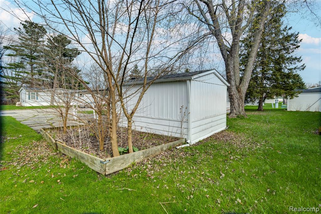 3333 Ravenswood, Marysville, MI 48040 — Photo 23