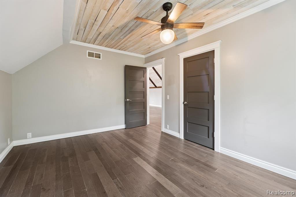 9824 Hidden Acres, South Lyon, MI 48178 — Photo 19