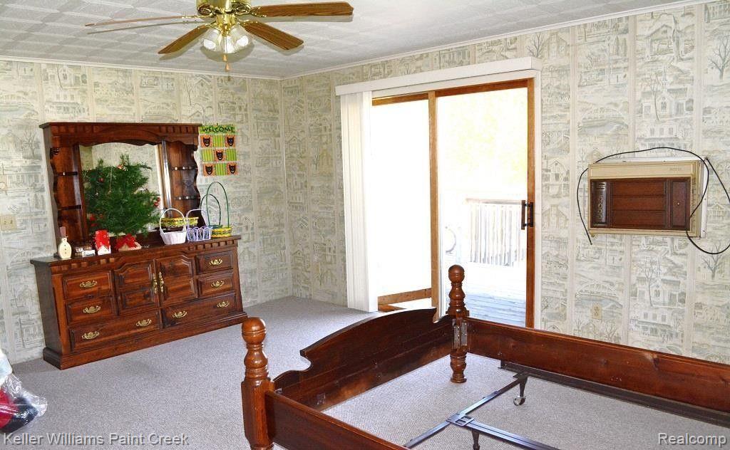 8036 N CLARE Avenue, Harrison, MI 48625 — Photo 23