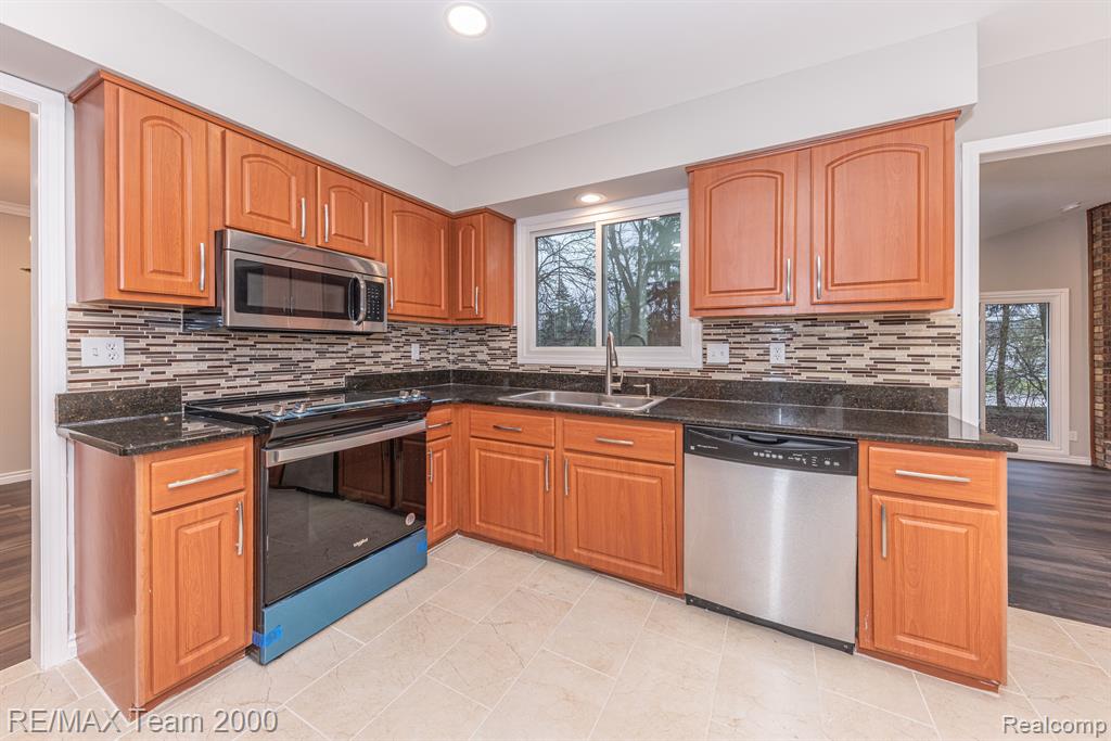 17148 PON VALLEY Drive, Northville, MI 48168 — Photo 57