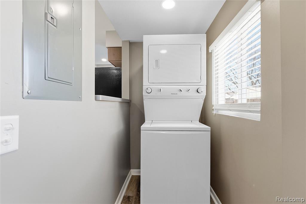 1273 Fall River Road, Ypsilanti, MI 48198 — Photo 13
