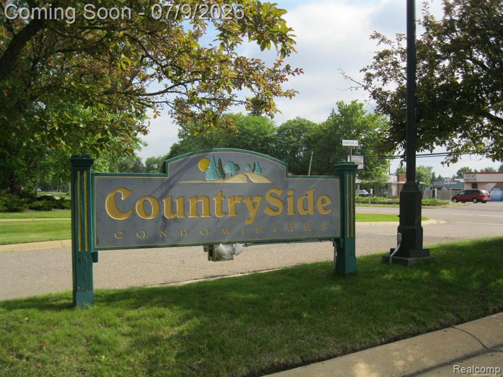 138 Countryside Lane, Highland, MI — Photo 5