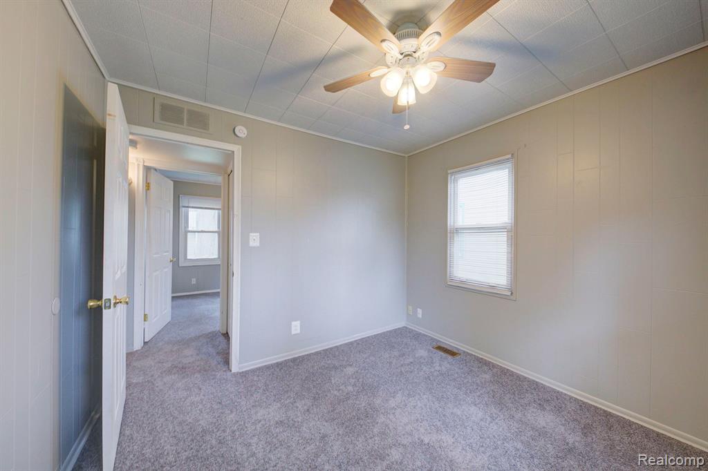 4424 COLUMBUS Street, Wayne, MI 48184 — Photo 11