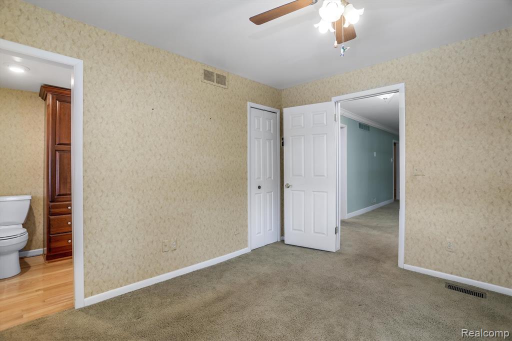 7464 S SHAKER Drive, Waterford, MI 48327 — Photo 20
