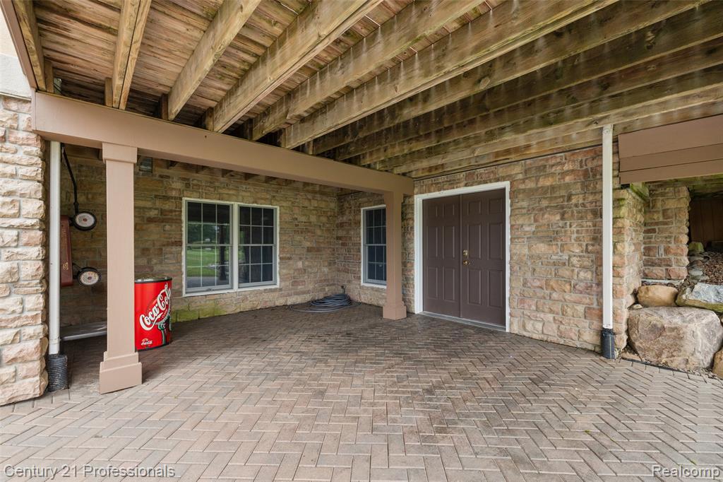 9310 Fairway Trail, Grand Blanc, MI 48439 — Photo 78