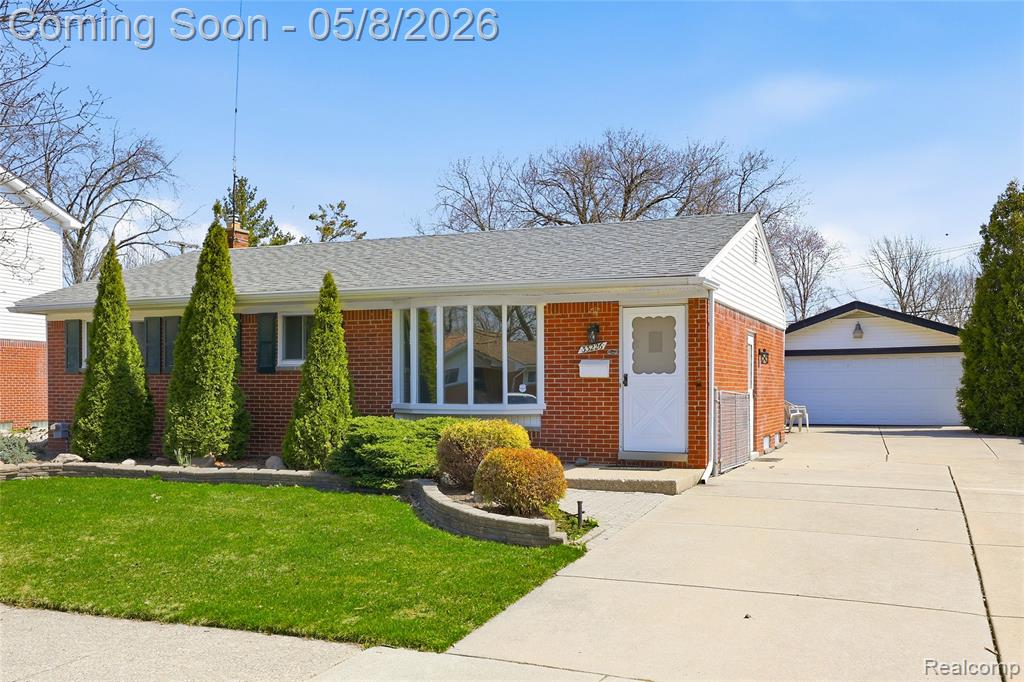 33226 Vista Way, Fraser, MI 48026 — Photo 2