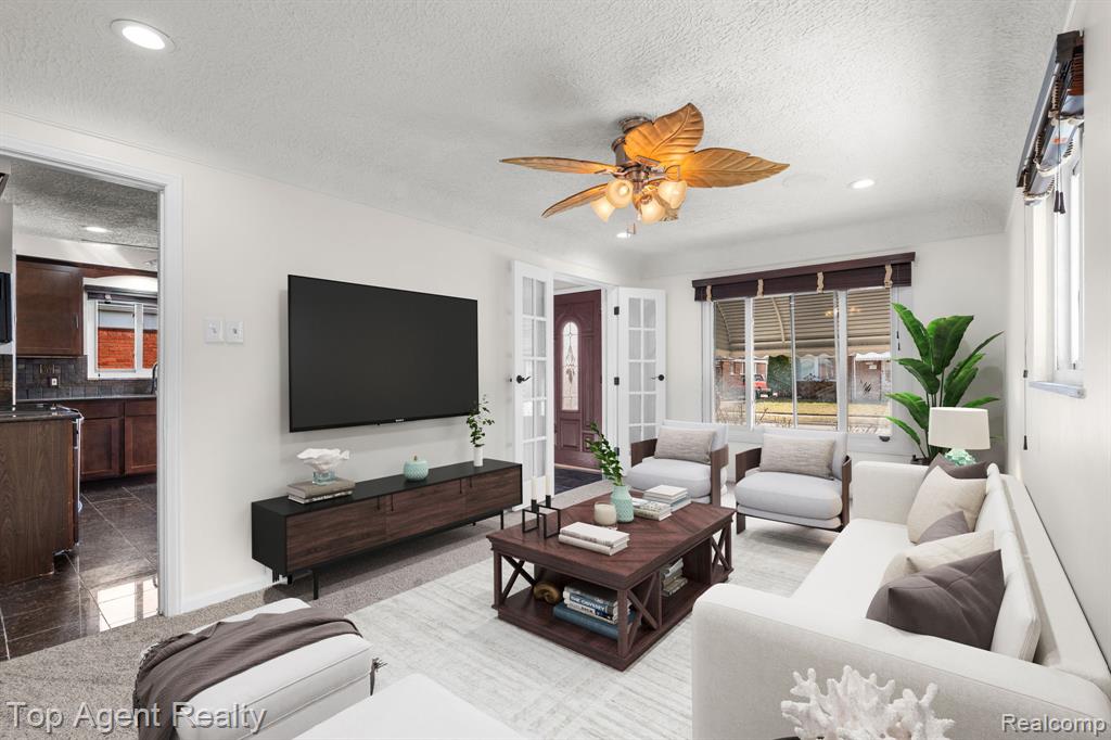 18027 Curtain Avenue, Eastpointe, MI 48021 — Photo 10