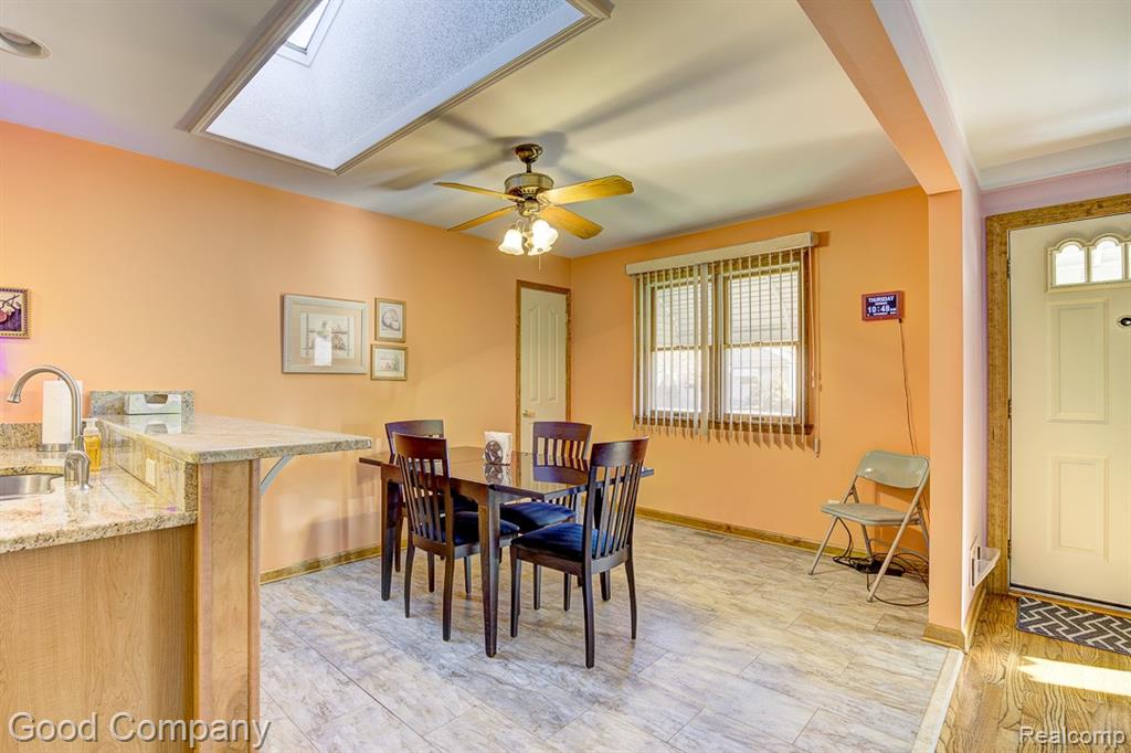 6430 Mayfair Street, Taylor, MI 48180 — Photo 10