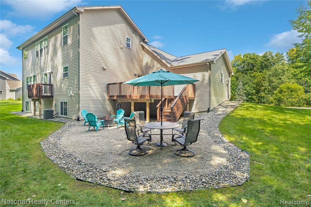 9760 Dornoch Trail, Brighton, MI 48114 — Photo 56