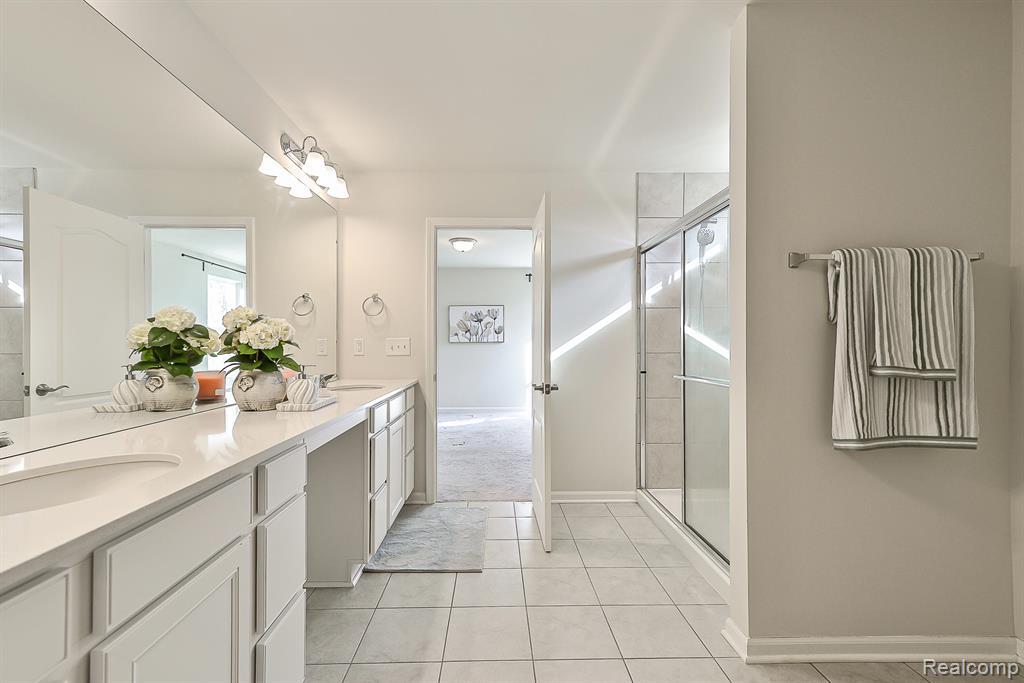 2839 Dillon Drive, Ann Arbor, MI 48105 — Photo 29