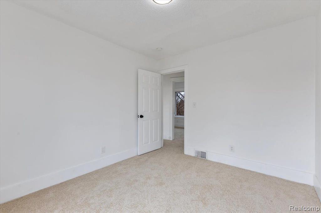 7525 E ROBINWOOD Street, Detroit, MI 48234 — Photo 19