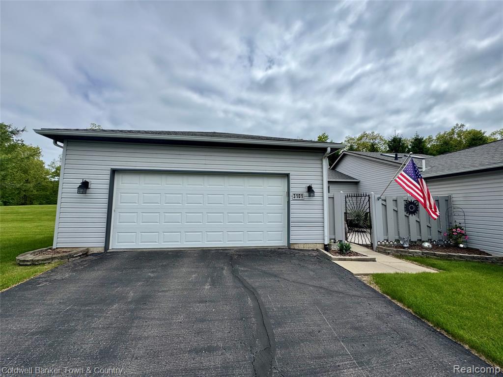 3101 E Telluride, 146, Brighton, MI 48114 — Photo 2