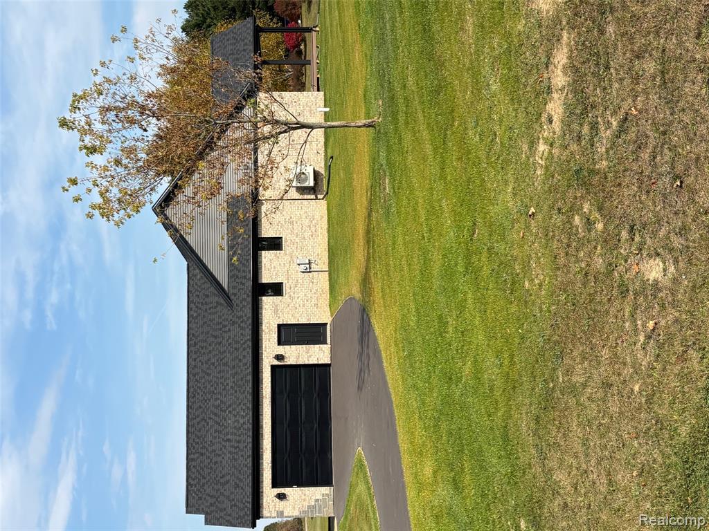 2039 GREATER OAK Drive, Lapeer, MI 48446 — Photo 4
