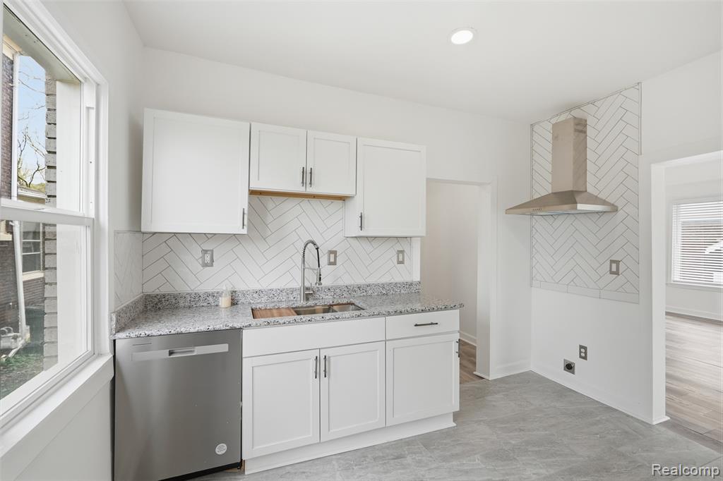 725 Lakewood Street, Detroit, MI 48215 — Photo 11