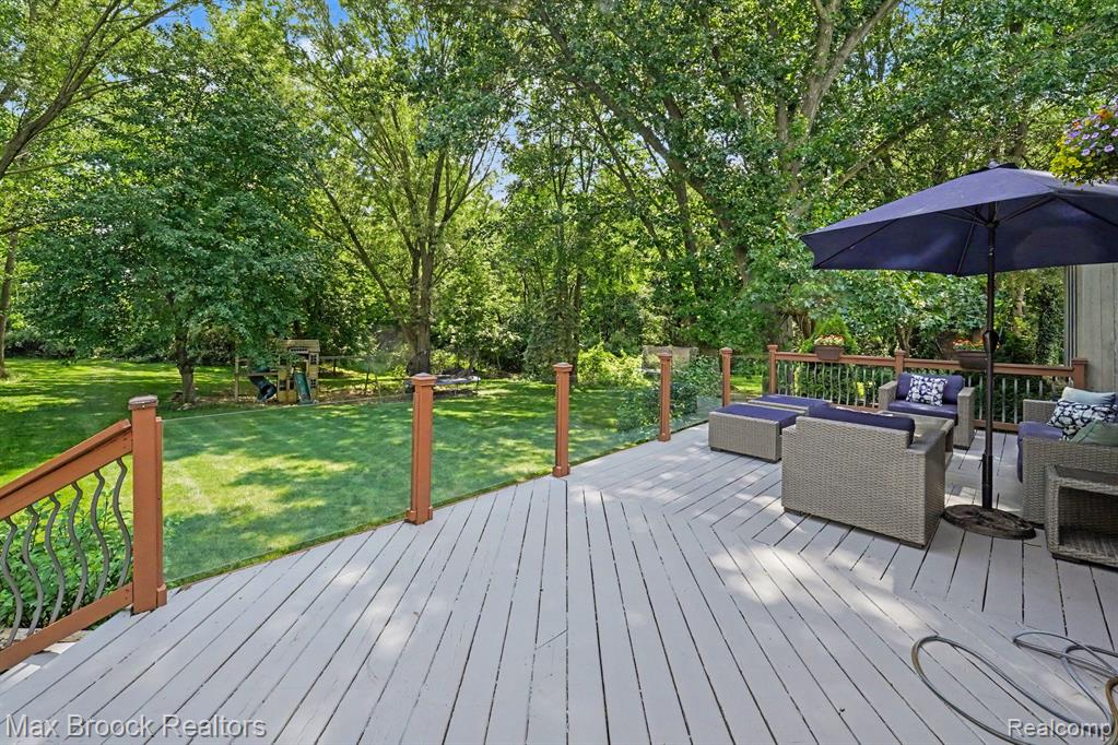 9843 Oak Valley Drive, Clarkston, MI 48348 — Photo 39