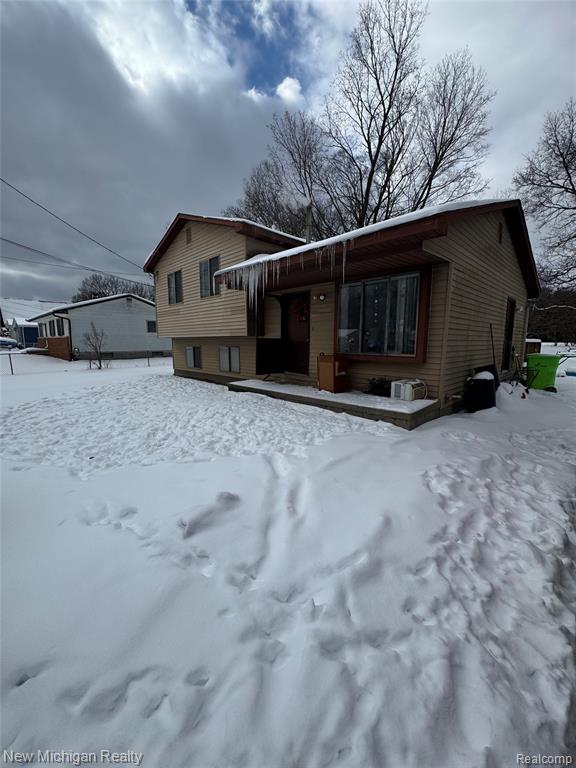 5705 Lake Grove Drive, White Lake, MI 48383 — Photo 2