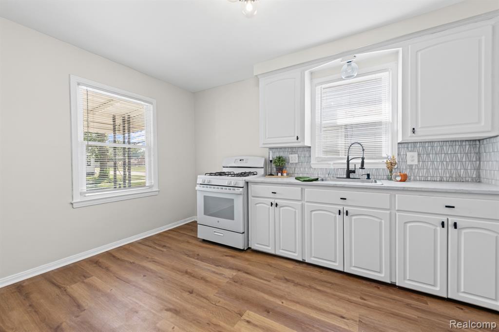 582 Mill Street, Lincoln Park, MI 48146 — Photo 9